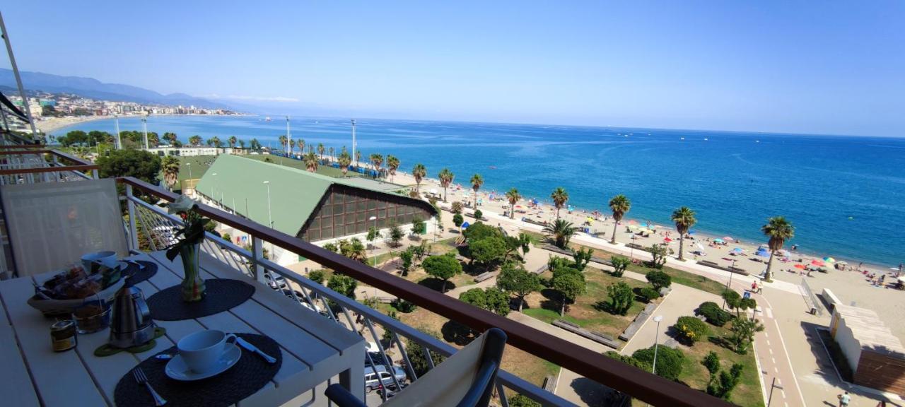 Maremare, Really On The Beach, With Private Parking Savona Dış mekan fotoğraf